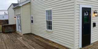 Rare 3-Bed/2-Bath with Large Deck in East Franklinton Arts District - Walkable to Downtown Gallery 4