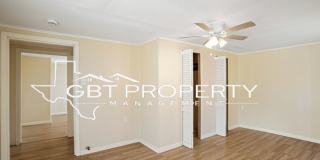 Fully Renovated 4 bedrooms 2 bathrooms! Gallery 13
