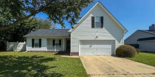 3 Bed 2 Bath with Bonus Room in Raeford Gallery 1