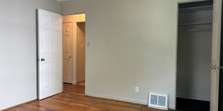 2805 Myrtle St Gallery 9