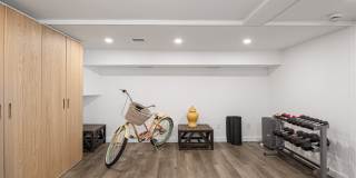 87 Myrtle Avenue Gallery 22