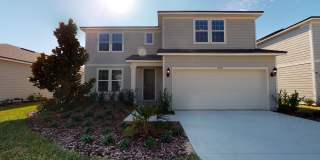 Spacious 5-Bedroom Home in Villages of Valencia – 3,500 Sq Ft, 4 Baths & Huge Loft Gallery 1