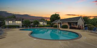 Hampton Point Gallery 25