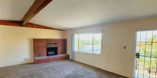 Eclectic 2 Bedroom 1 Bathroom Home Gallery 5