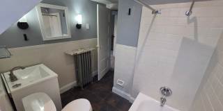 2 bed/1 bath, Single-family Home! Modern and spacious with off-street parking and a relaxing backyard Gallery 15