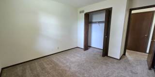 Cute 2-bedroom duplex in Normal! Gallery 7