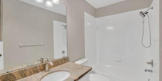 632 KENSINGTON LAKE CIR Gallery 22