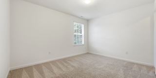 3 Bed 2.5 Bath With Fenced in Yard! Gallery 5
