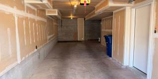 Spacious 2 Bed 2.5 Bath Lakemont Townhome with Greenbelt Views. Gallery 23