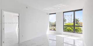 1 Curtiss Parkway Gallery 10
