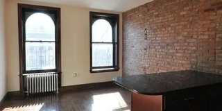 422 Amsterdam Avenue Gallery 2