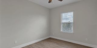 13770 ROSBASH Alley Gallery 16