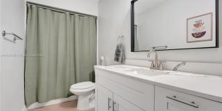 2970 NE 16th Ave Gallery 13