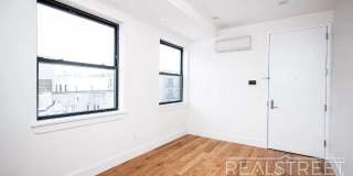 1526 Park Place Gallery 4