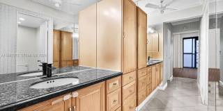 4020 N Hills Dr Gallery 25