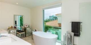 240 Shore Court Gallery 23