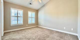 3 Bed, 2.5 Bath Townhome w/ 2 Car Garage Gallery 15