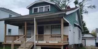 Single Family Home 4 beds 1 bath Available Now! Gallery 1