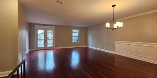 3 Bedroom 1.5  bathroom End unit Townhouse near Bethlehem Catholic High School. Gallery 5