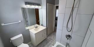 Bright & Spacious 3-Bedroom Home with Large Backyard Gallery 20