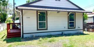 *COMING SOON* 2 Bedroom / 1 Bath Duplex Near Lackland AFB! Gallery 1