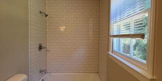3/2 House in Woodfin Estates $1,795 Gallery 15
