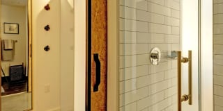 The Channel Gallery 17