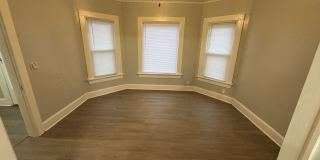 219 w 15th Large 3 Bedroom House - Central Davenport Gallery 7