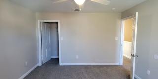 Remodeled rowhouse in Manchester Gallery 14