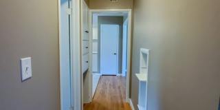 2 bedroom 1 bath bungalow in Shawnee. Gallery 23