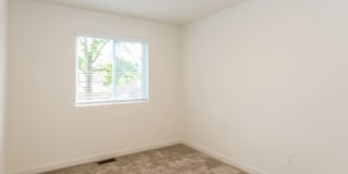 1117 Plymouth Street Gallery 7