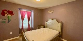 Spacious 5-Bed / 4.5-Bath Townhome w/ Private Pool & Sundeck in Gated Oakmont at Solterra Near Disney Gallery 25