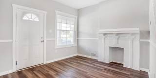 Spacious Two Bed Available July 10th! Central Air, Dishwasher, Laundry, Off Street Parking! Gallery 22