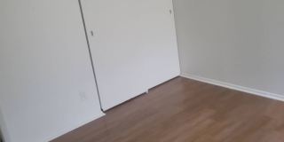 8836eN95thM Gallery 3