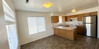 1063 S 430 E Apt 4 Gallery 1