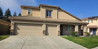 Big beautiful Home for rent in Visalia, Ca Gallery 1