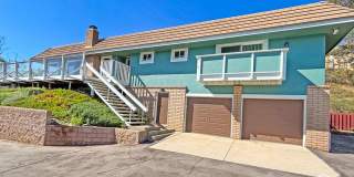 Beautiful 3BD/2BA Hillside House in El Cajon W/ Central A/C, Wrap-Around Deck, & Amazing Views! Gallery 1