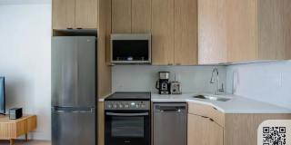 170 First Avenue Gallery 5