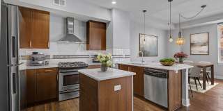Congress Park High Rise Living! Huge Main Floor 2 Bed 2 Bath Congress Park High Rise Living! Huge Main Floor 2 Bed 2 Bath Gallery 1