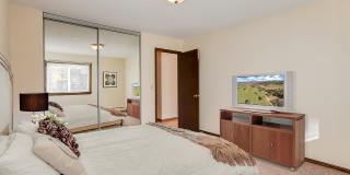 2017 Pillsbury Ave Gallery 13