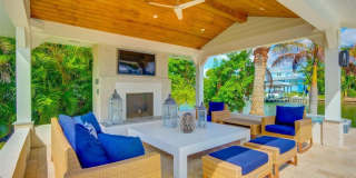 807 SNUG Island Gallery 26