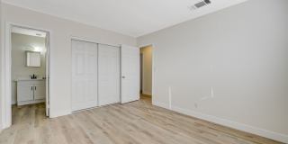 Single Story 4 bedroom home! Gallery 20