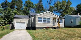 Spacious 2-Bedroom, 1-Bathroom Home AVAILABLE NOW!! Gallery 23