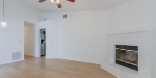 563 STAFFORDSHIRE Drive E Gallery 2