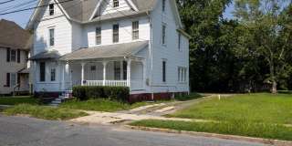 321 N PINE Street Gallery 1