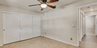 Upgraded 2 bedroom 2 bath upstairs condo Gallery 32