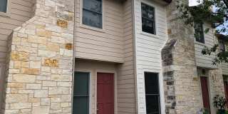 Great Close-In Condo Gallery 1