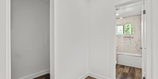 2730 Raymond Avenue Apartments Gallery 20
