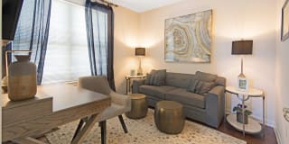 Woodmont West Gallery 19