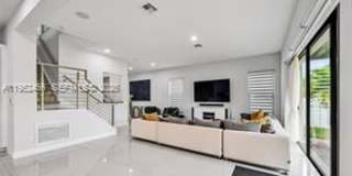 8645 Northwest 39th Court Gallery 6